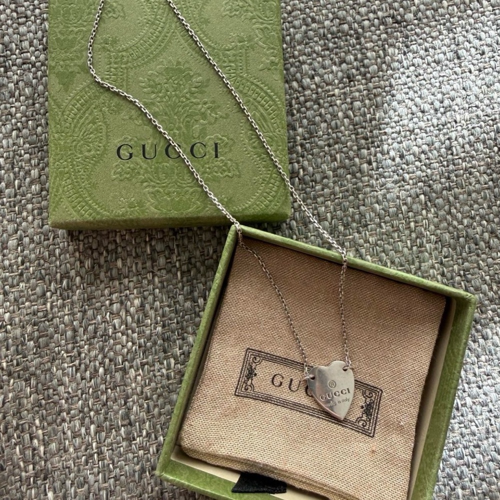 Gucci Trademark Necklace with Heart Pendant